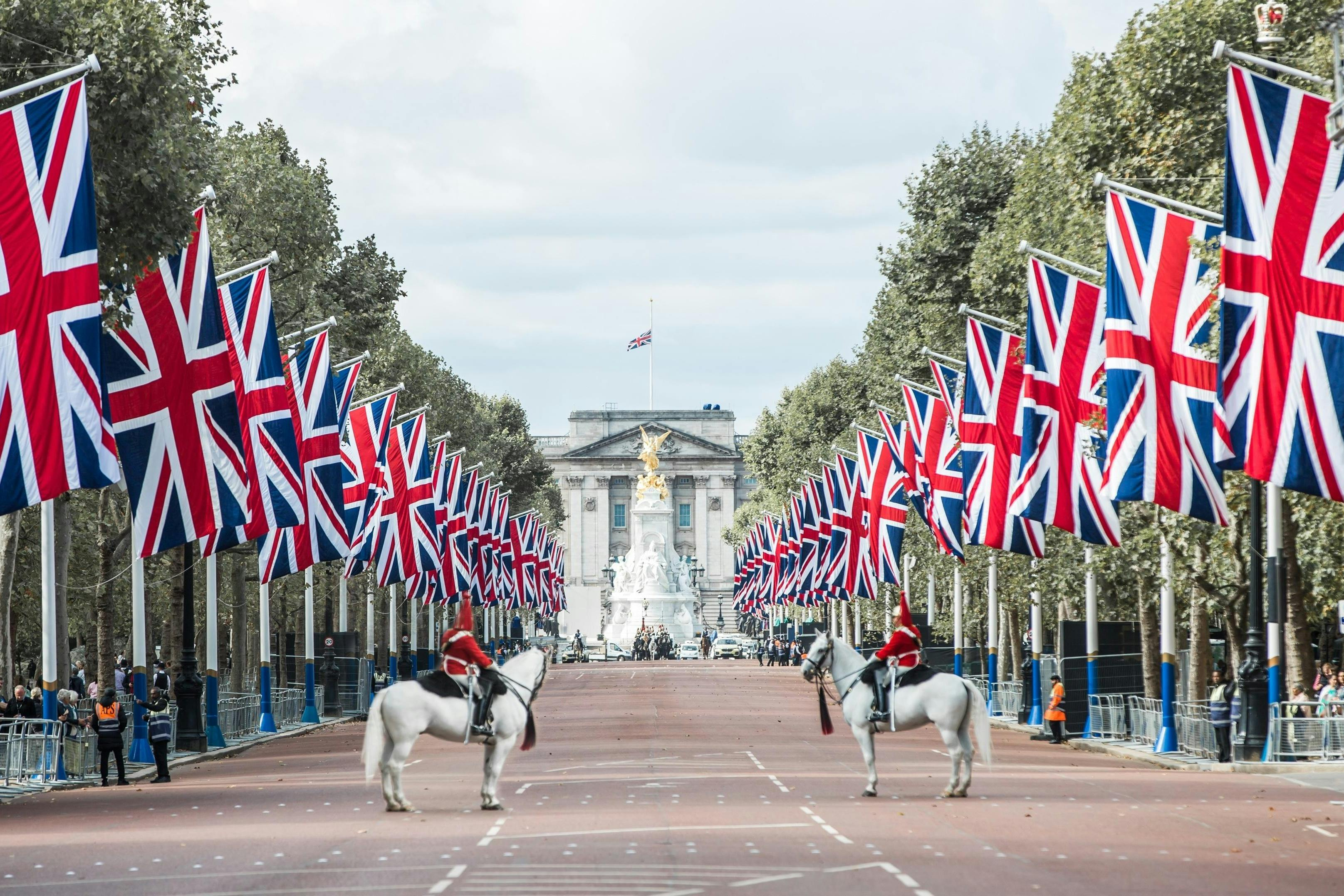Buckingham Palace: Interior Tour with Royal Walking Tour - Photo 1 of 12